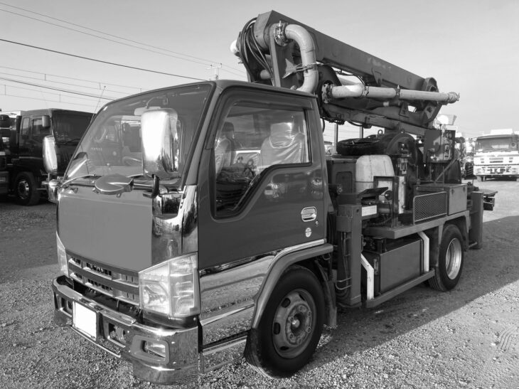 岩田商会製コンクリートポンプ車　2ｔ（2トン）スクイズ14ｍ　IC-50B-14L　平成20年式