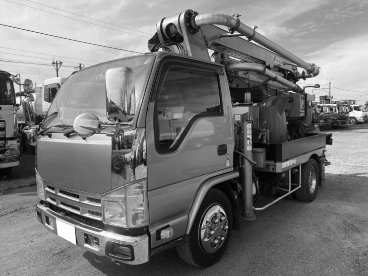 極東開発工業コンクリートポンプ車 2t（2トン）スクイズ　PH45A-15　平成25年式　ブーム15ｍ　